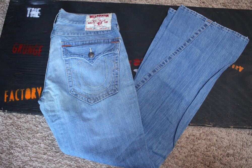 True Religion Joey Mens 34 Blue World Tour Flap Pocket Flare Jeans